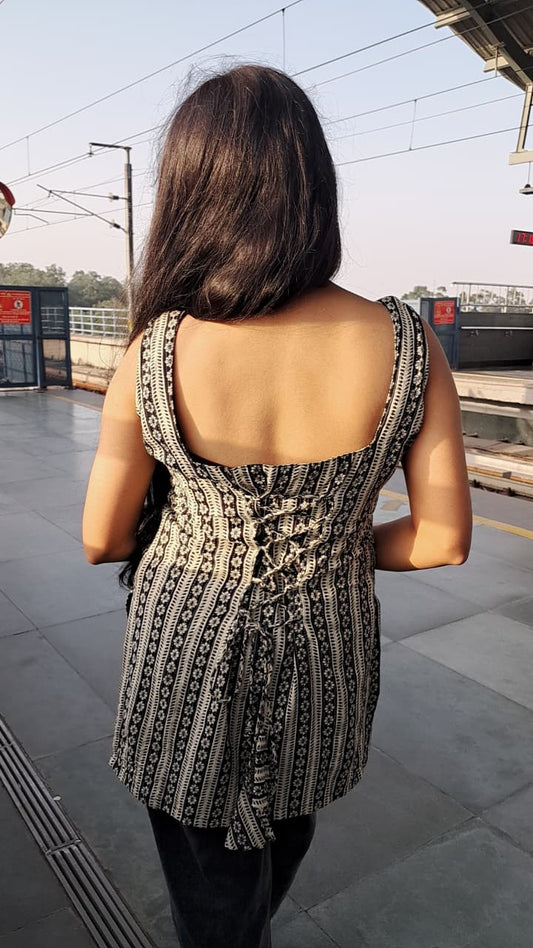Barnora Tina Collection Sleeveless Short Kurta with Lace-up Back – Back View