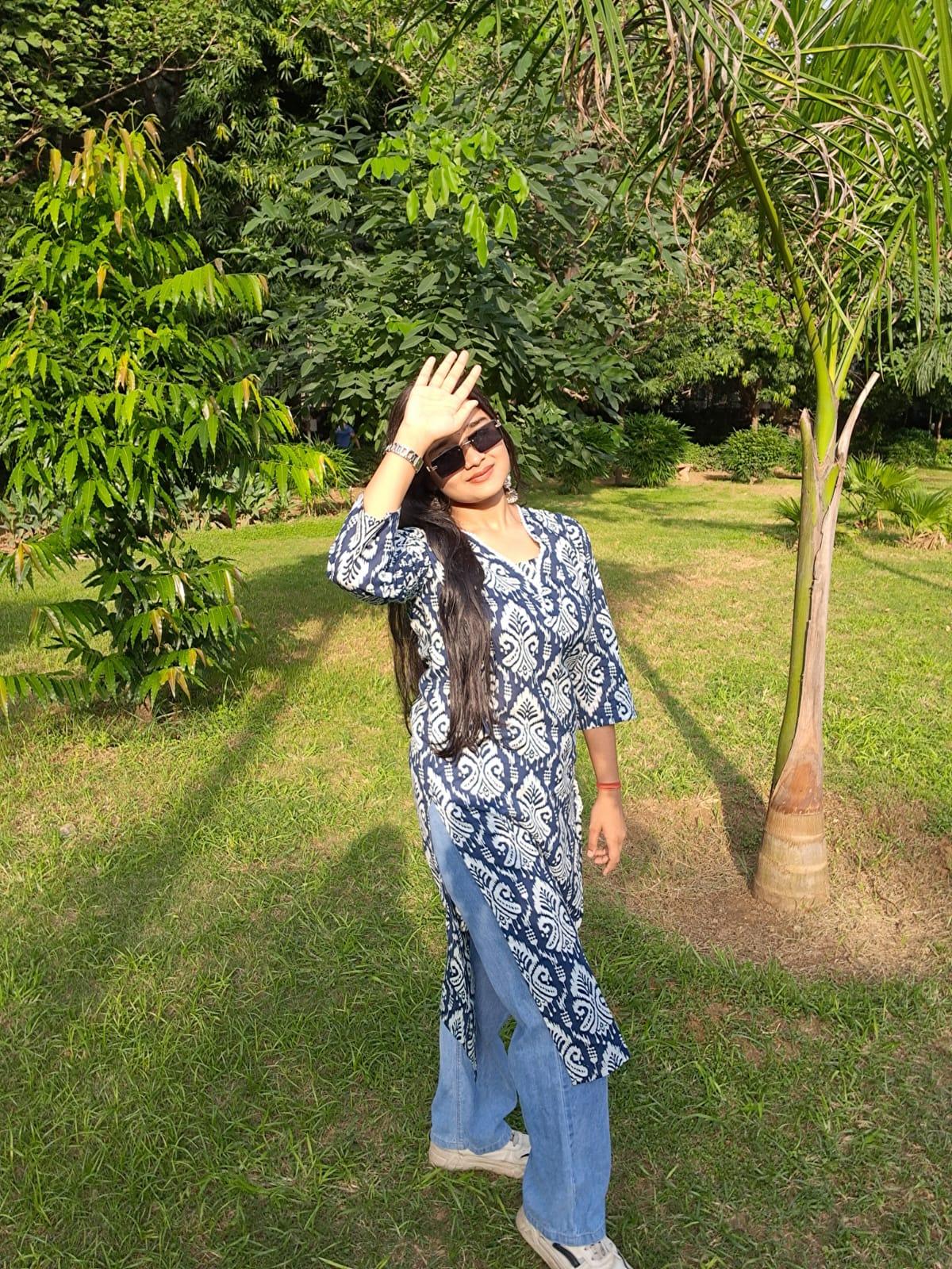 Barnora Aura – Navy Blue & White Printed Cotton Kurta | Daily Wear & Office Wear Kurti for Women