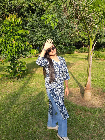 Barnora Aura – Navy Blue & White Printed Cotton Kurta | Daily Wear & Office Wear Kurti for Women